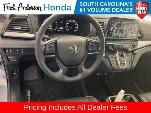 New 2026 Honda Odyssey Touring image 8