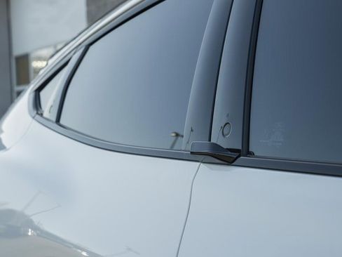 Used 2021 Ford Mustang Mach-E Select image 19