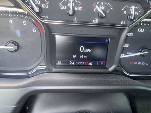 Used 2022 GMC Sierra 1500 SLT AWD/4WD image 8
