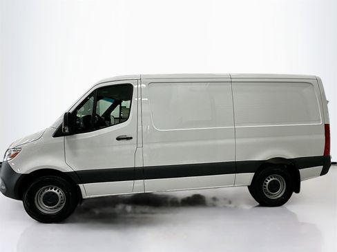 Certified 2025 Mercedes-Benz Sprinter 2500 image 5