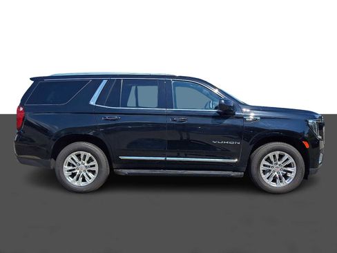 Used 2023 GMC Yukon SLT AWD/4WD image 7