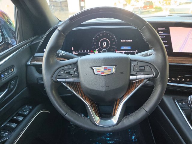 Used 2023 Cadillac Escalade Premium Luxury w/ LPO, Illumination Package AWD/4WD image 11