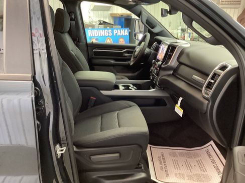 New 2026 RAM 1500 Big Horn w/ Night Edition AWD/4WD image 32