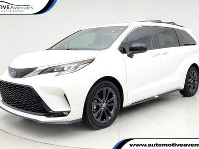 Used 2023 Toyota Sienna XSE