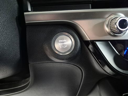 Used 2025 Kia Telluride S AWD/4WD image 17
