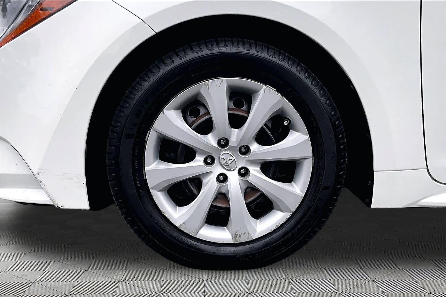 Certified 2021 Toyota Corolla LE FWD image 11