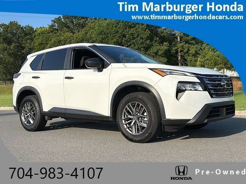 Used 2024 Nissan Rogue S FWD image 1
