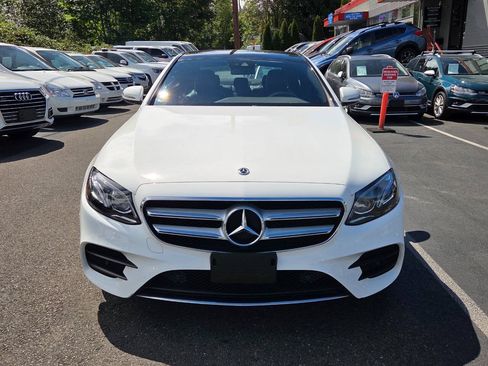 Used 2018 Mercedes-Benz E 300 4MATIC image 2