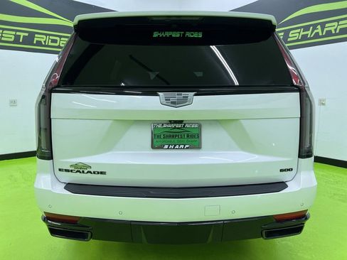 Used 2022 Cadillac Escalade Sport w/ Touring Package AWD/4WD image 8