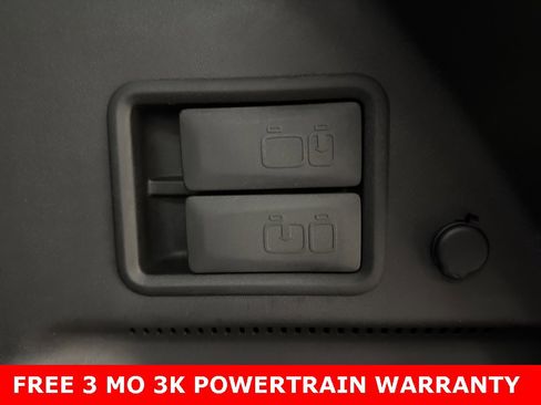 Used 2021 GMC Terrain SLE w/ Driver Convenience Package image 25