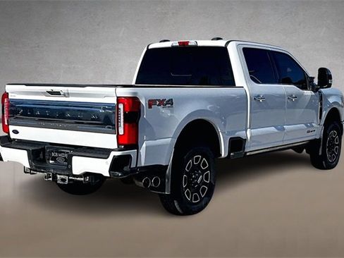 Used 2023 Ford F250 Platinum image 2