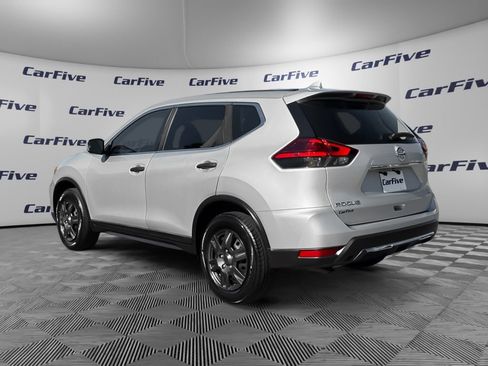 Used 2017 Nissan Rogue S AWD/4WD image 3