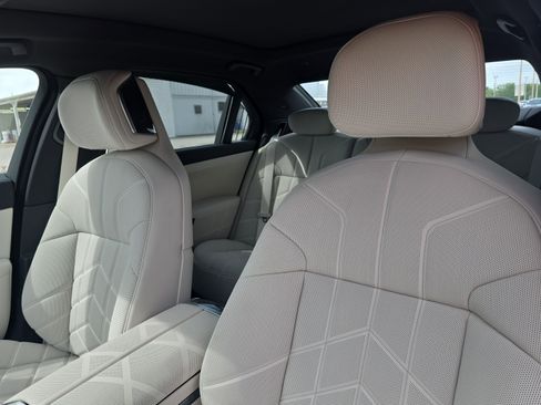 New 2025 BMW 760i xDrive image 23