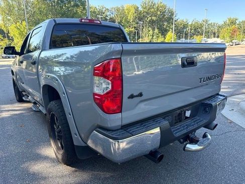Used 2020 Toyota Tundra SR5 w/ SR5 Leather Package AWD/4WD image 7