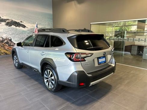 Used 2023 Subaru Outback Limited AWD/4WD image 4