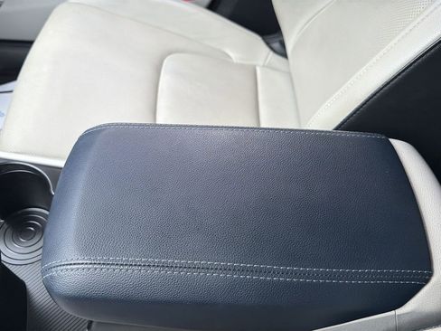 Used 2024 Kia Sportage EX image 27