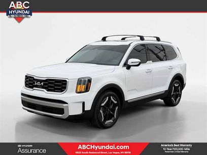 Used 2024 Kia Telluride S w/ S Sunroof Package