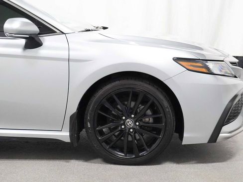 Used 2022 Toyota Camry XSE AWD/4WD image 11