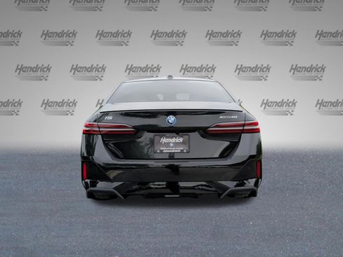New 2027 BMW i5 M60 w/ M Sport Package AWD/4WD image 8