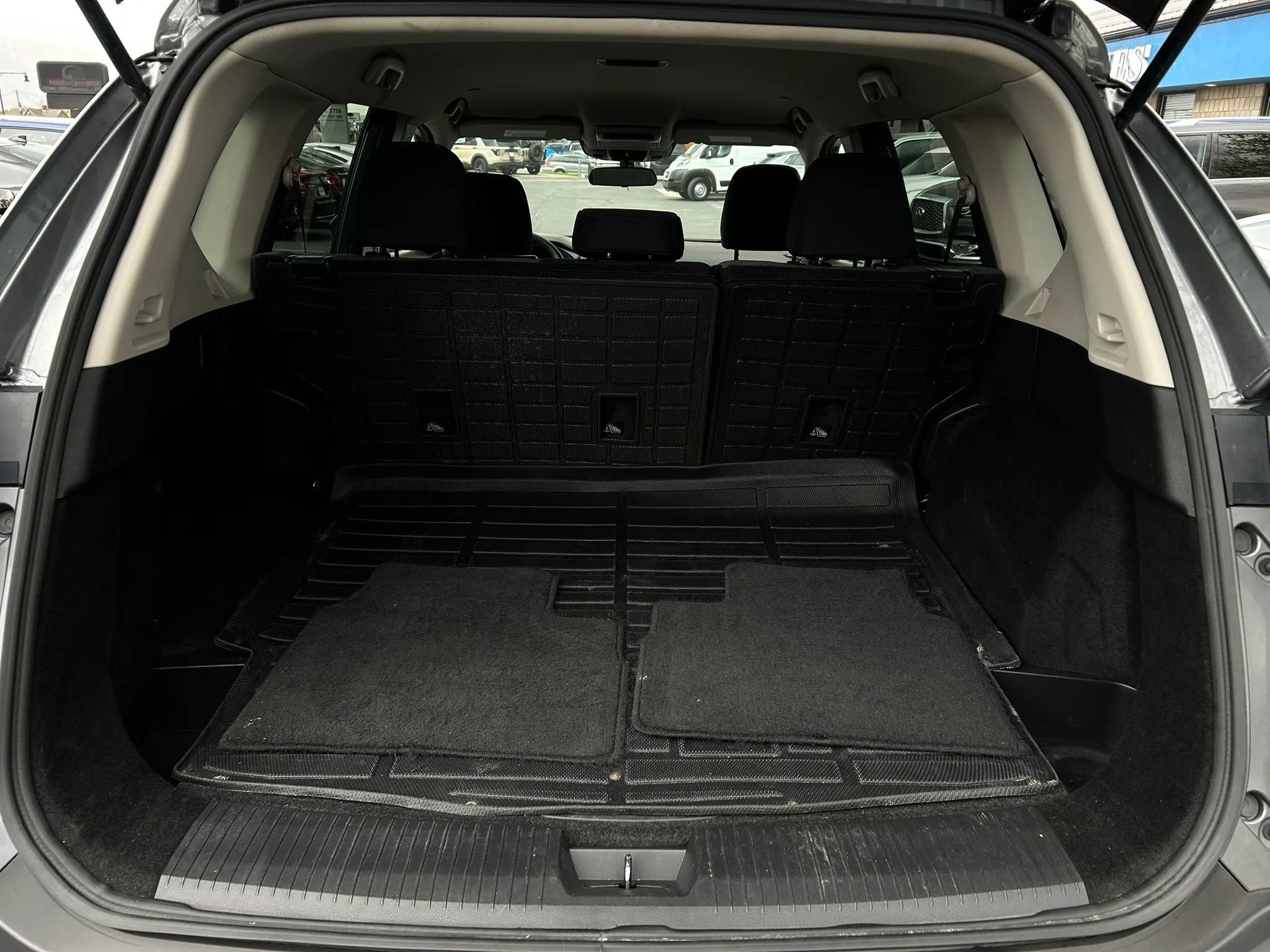 Used 2023 Nissan Rogue SV AWD/4WD image 13