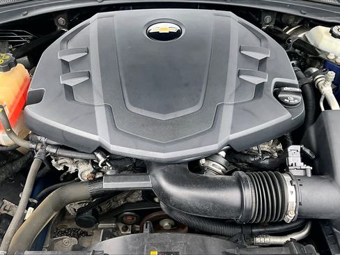 Used 2020 Chevrolet Camaro LT RWD image 28