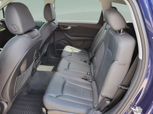 Used 2022 Audi Q7 Premium Plus image 21