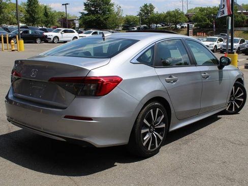 Used 2022 Honda Civic EX image 5