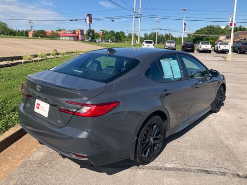 Certified 2025 Toyota Camry SE AWD/4WD image 8
