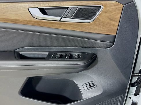 New 2026 Volkswagen Atlas SE image 15