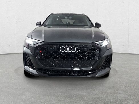 New 2026 Audi RS Q8 performance image 3