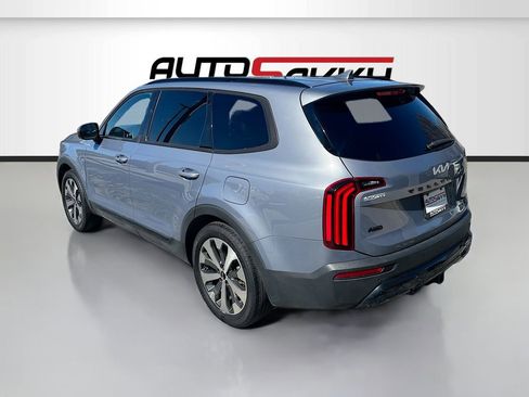 Used 2022 Kia Telluride SX w/ SX Prestige Package image 5