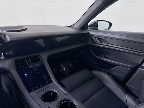 Certified 2024 Porsche Taycan 4 Cross Turismo image 23