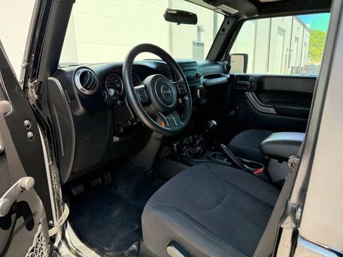 Used 2015 Jeep Wrangler Sport AWD/4WD image 12