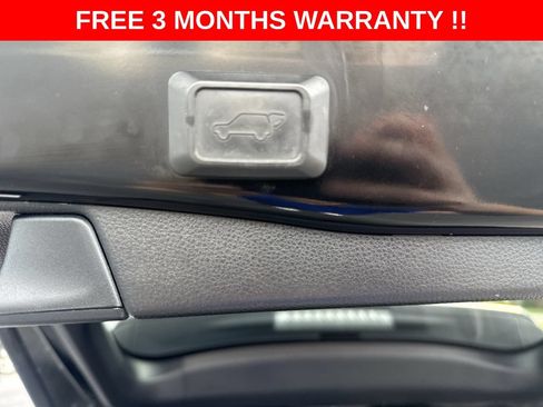 Used 2019 Toyota RAV4 XLE Premium w/ Cold Weather Package AWD/4WD image 32