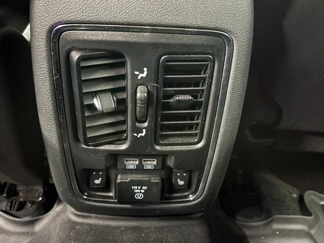 Used 2015 Jeep Grand Cherokee Limited AWD/4WD image 12