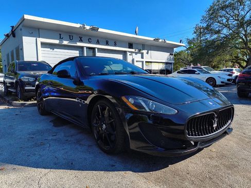 Used 2015 Maserati GranTurismo Sport image 14