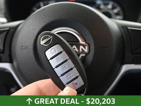 Used 2025 Nissan Altima 2.5 SV FWD image 33