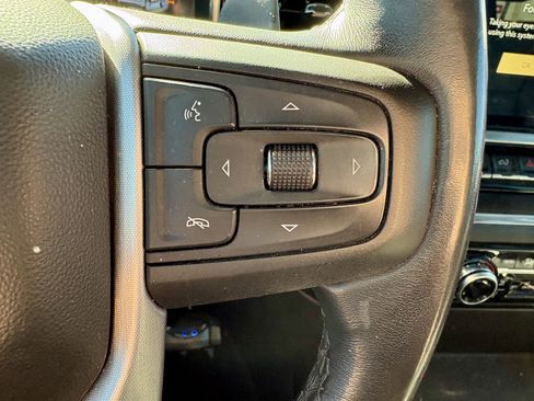 Used 2023 GMC Sierra 1500 SLT w/ SLT Convenience Package image 17