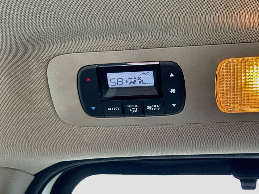 Used 2015 Honda Odyssey EX-L image 26
