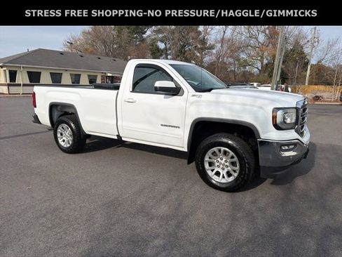 Used 2017 GMC Sierra 1500 SLE w/ SLE Preferred Package image 2