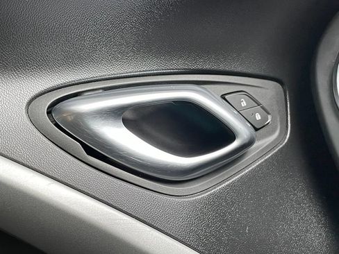 Used 2022 Chevrolet Camaro LS RWD image 12