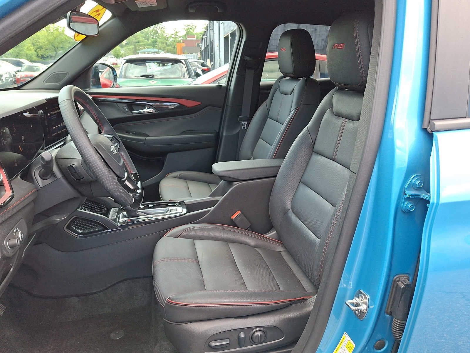 Used 2025 Chevrolet TrailBlazer RS FWD image 10