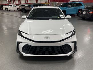 Used 2025 Toyota Camry SE video 3