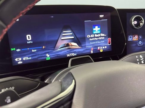 Used 2024 Chevrolet Silverado EV RST image 20