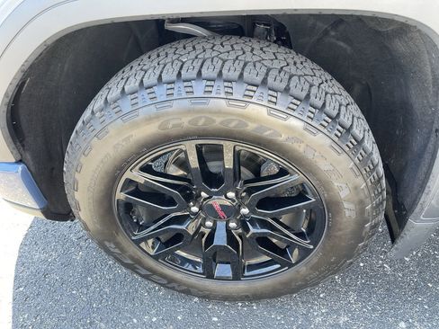 Used 2025 GMC Sierra 1500 Elevation AWD/4WD image 32