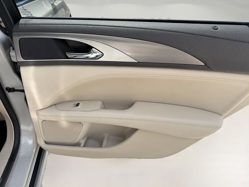 Used 2020 Lincoln MKZ FWD image 29