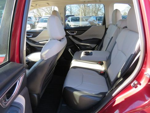 Used 2023 Subaru Forester Limited image 25