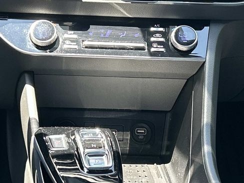Used 2020 Hyundai Sonata SEL Plus FWD image 25