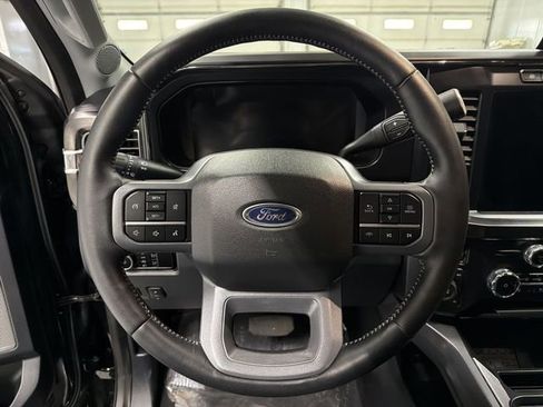 Used 2024 Ford F250 Lariat w/ Chrome Package image 34