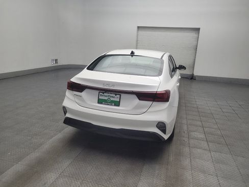 Used 2023 Kia Forte LXS FWD image 7